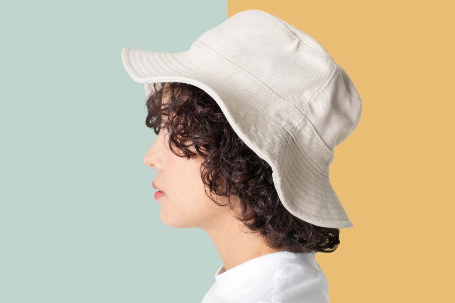 Quelle tenue porter avec un bob blanc 