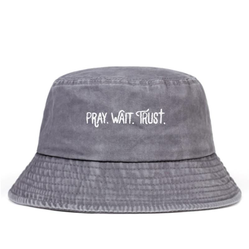 Bob en jeans "Pray Wait Trust" - La Maison Du Bob